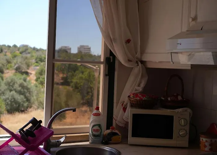 Spacious Portuguese Flat With Pool Next To شقة ألفور